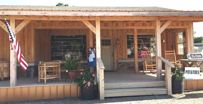 Marilyn's RV Park & Old Country Store Picture 5