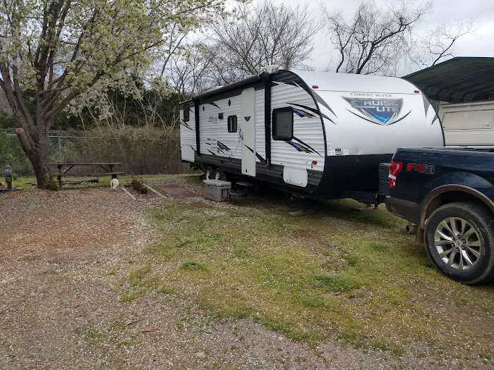 Marilyn's RV Park & Old Country Store Picture 8