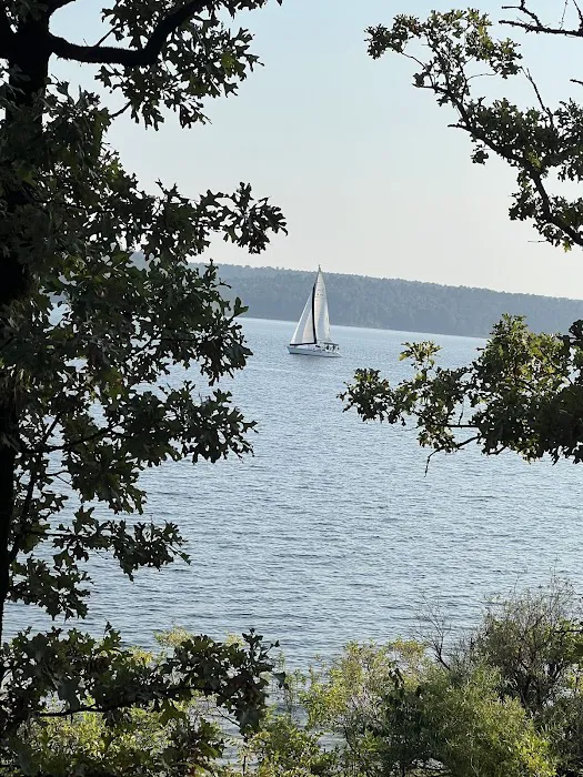 DeRoche Ridge Campground at Degray Lake State Park Picture 6