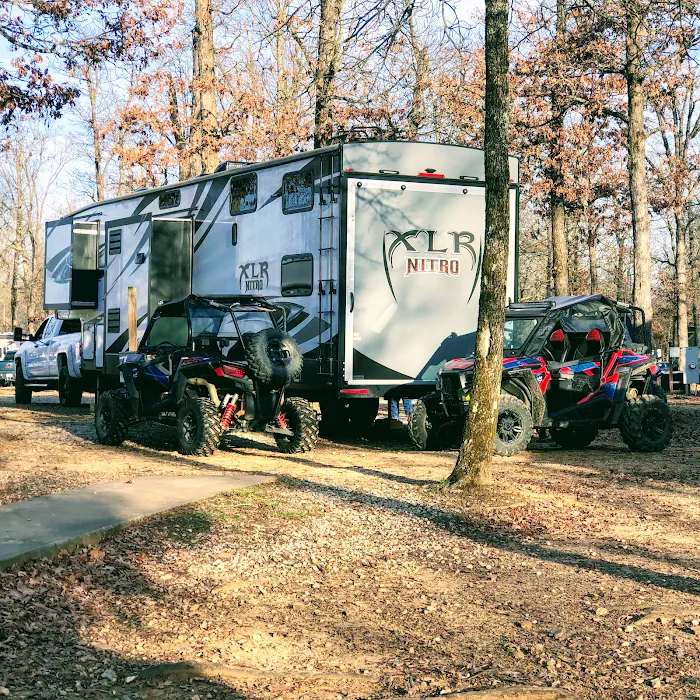 Mulberry Mountain Lodging & Events Picture 4