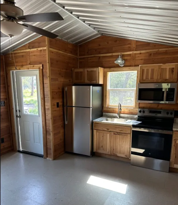 Lovelady Tiny Home & RV Park Picture 3