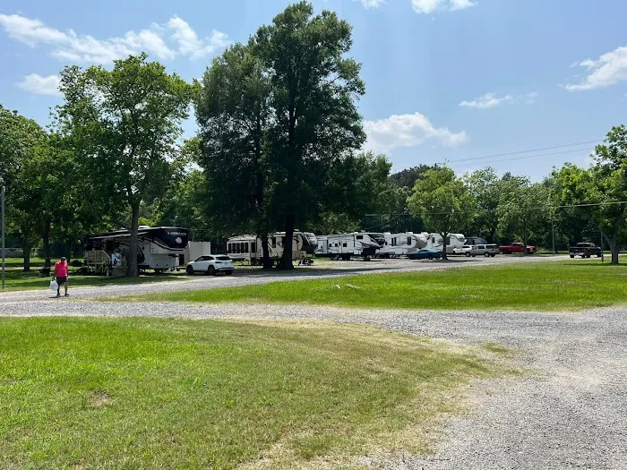 Pecan Place RV Park Picture 7