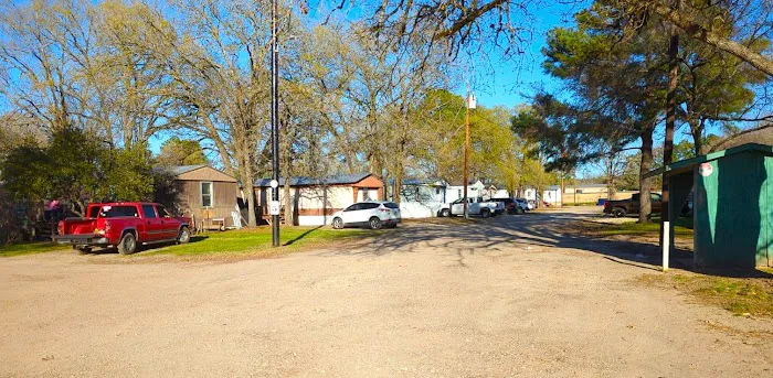 South Oaks Mobile Home Park Picture 2