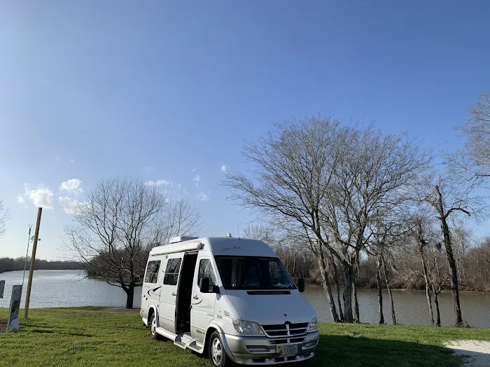 Deep Eddy RV Park Picture 9