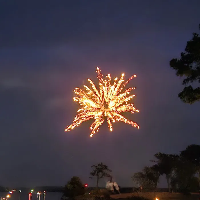 Shoreline RV Park Picture 1