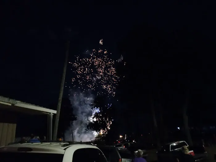 Shoreline RV Park Picture 7