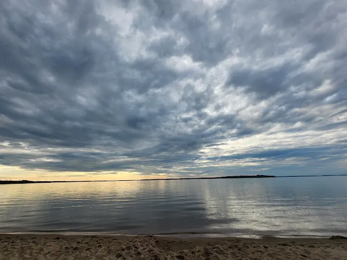 NORWAY BEACH LOOP Picture 6