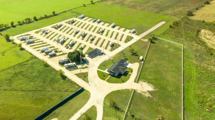 Moore RV Park Picture 4