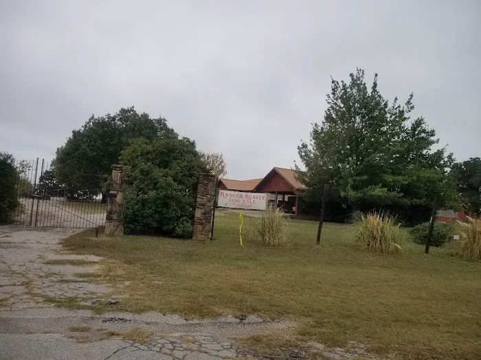 La Mancha Lake Ranch Picture 6