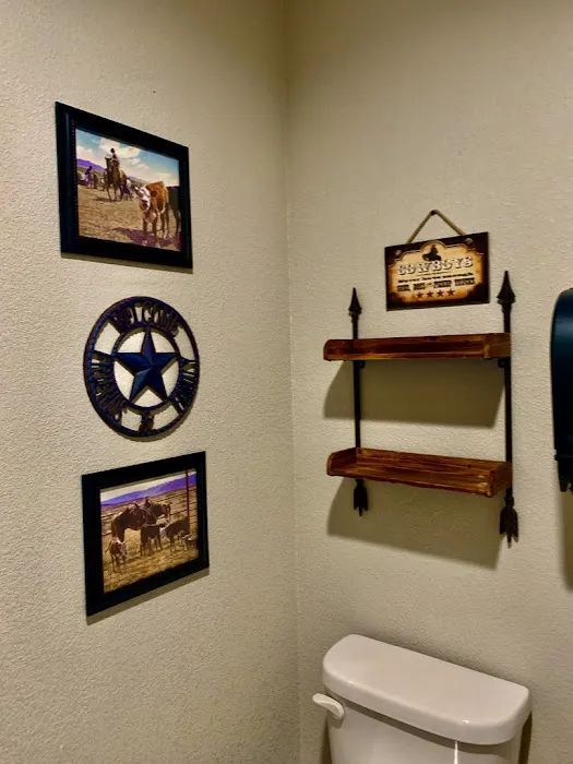 Wandering Oaks RV Resort Picture 3