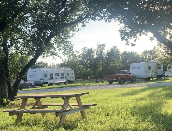 Wandering Oaks RV Resort Picture 6