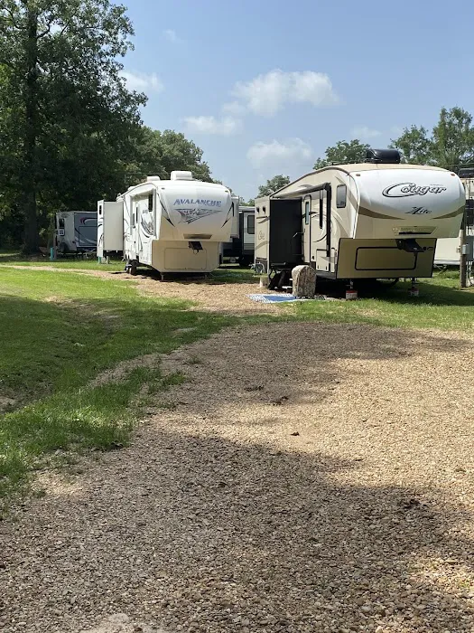 Bayou Bonne Idee RV PARK and one cabin Picture 1