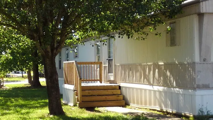 Triangle Mobile Home Park Picture 2