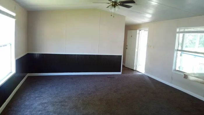 Triangle Mobile Home Park Picture 4