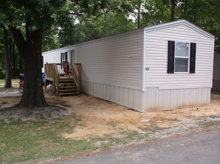 Lumberton Mobile Home Park Picture 1