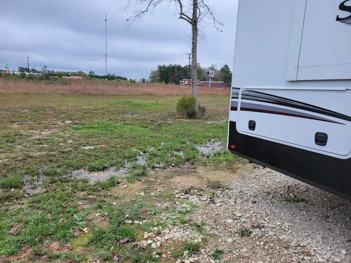Livingston RV Park 7 Oaks Picture 6