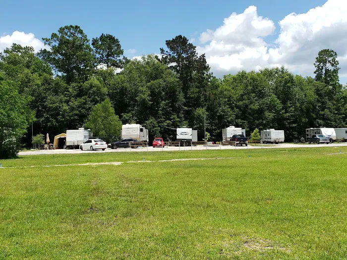 Lakeview Carriage RV Park Picture 5