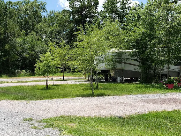 Lakeview Carriage RV Park Picture 10