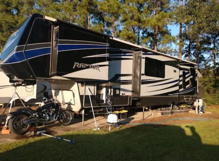 Smith Lake RV Park