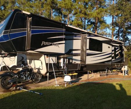 Smith Lake RV Park