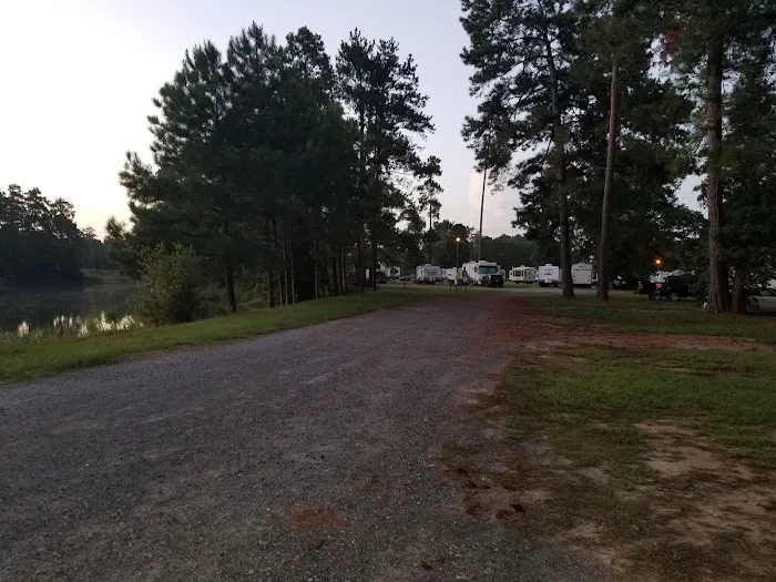 Smith Lake RV Park Picture 8