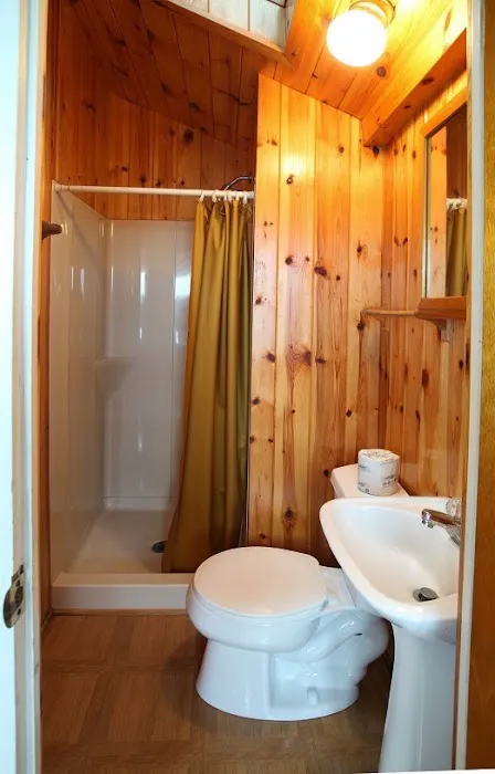 Cabin O' Pines Resort & Campground Picture 3