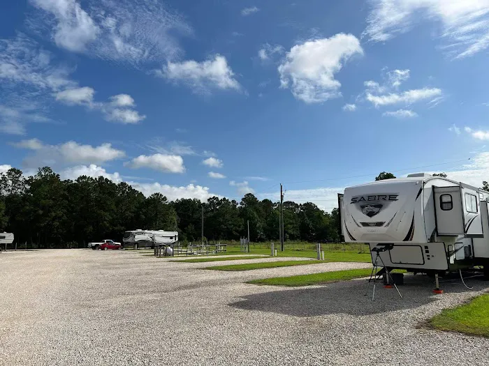 Country Livin' RV Park Picture 1