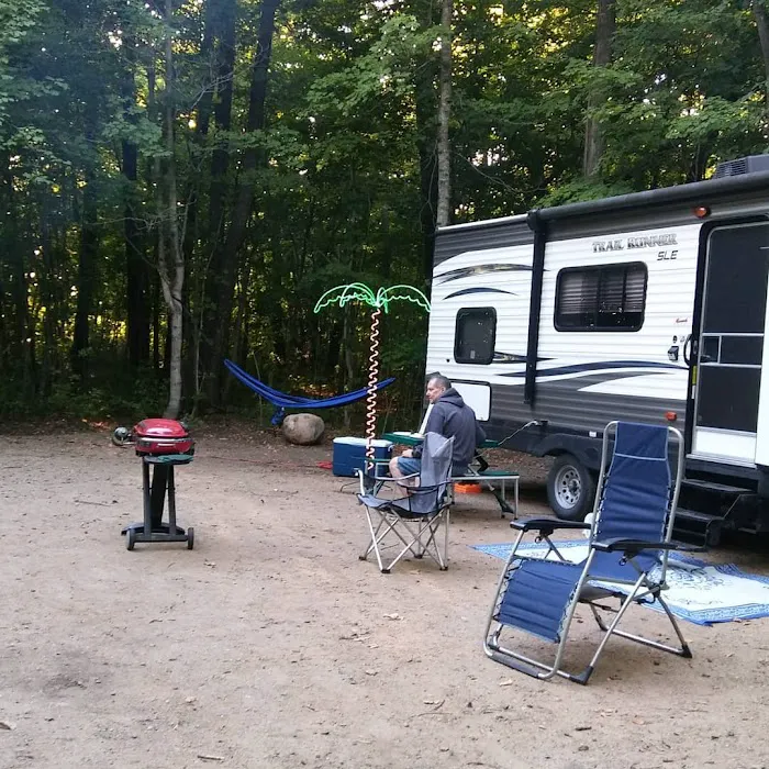 Camper's Paradise Office Picture 1