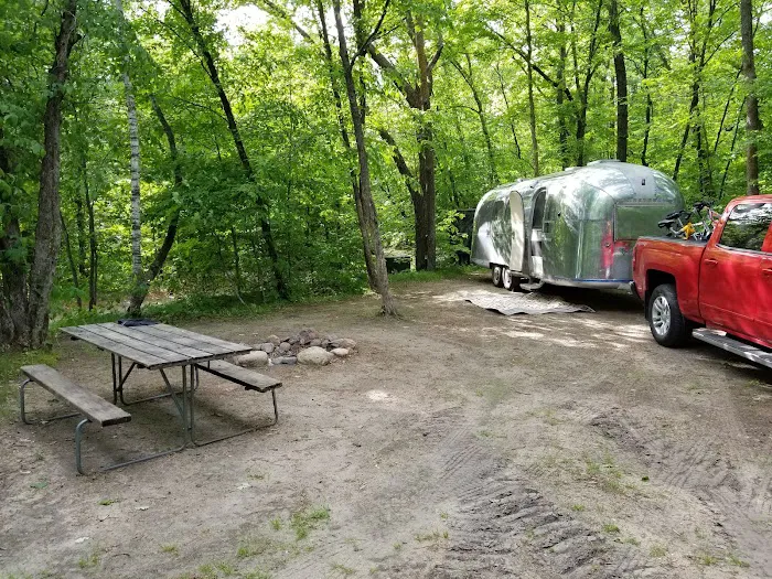 Camper's Paradise Office Picture 7