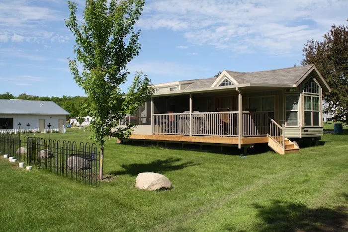 Golden Eagle RV Village Picture 3