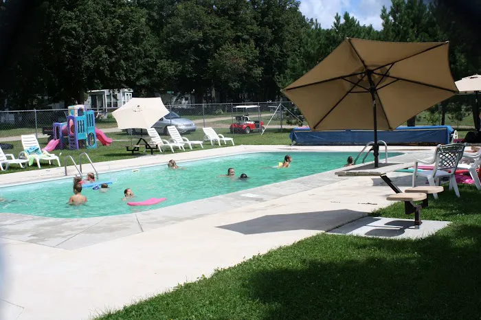 Golden Eagle RV Village Picture 2