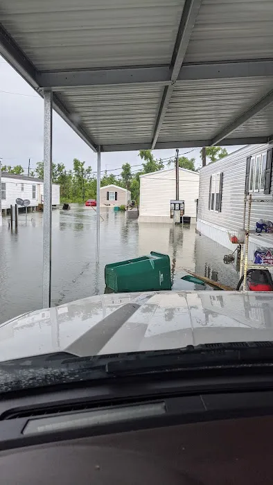 Smith Village Mobile Home & RV Park Picture 4
