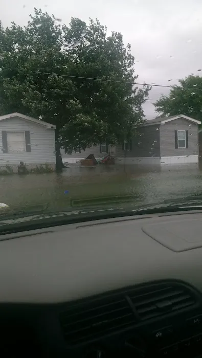Smith Village Mobile Home & RV Park Picture 3