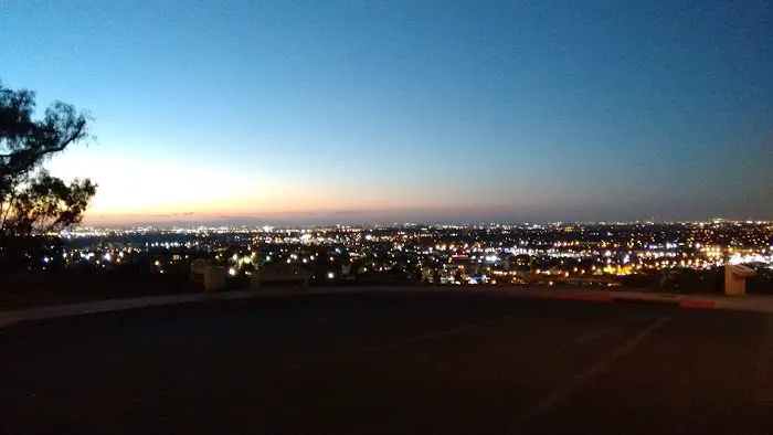 Van's Mobile Home Park Picture 2