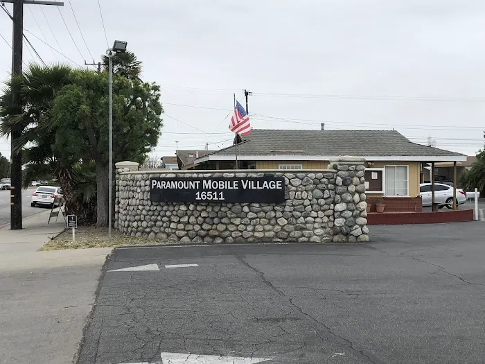 Paramount Mobile Village Picture 4