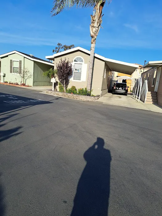 Paramount Mobile Village Picture 8