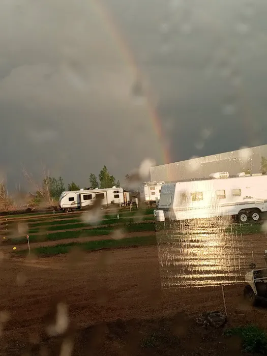 Lake Henry Campground Picture 7