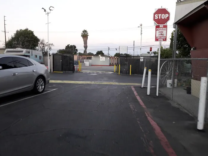 El Rancho Mobile Home Park Picture 4