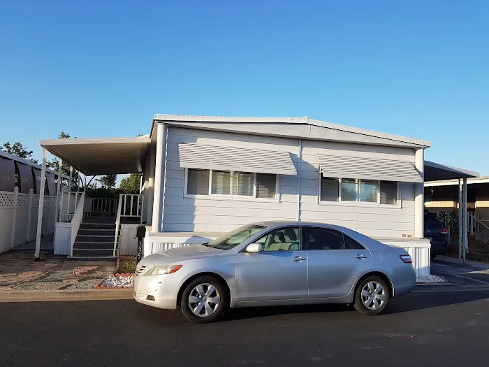 Fernwood Mobile Home Park Picture 10