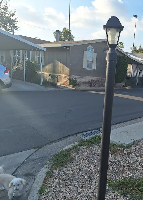 Fernwood Mobile Home Park Picture 8