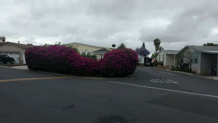 Fernwood Mobile Home Park Picture 4