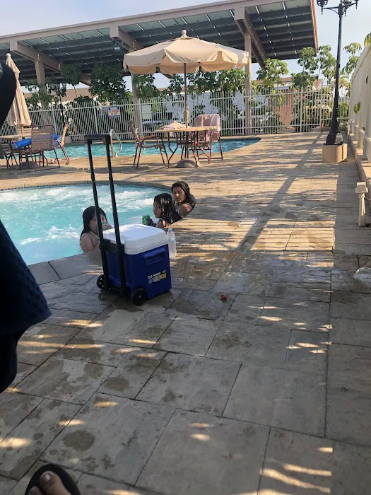 Anaheim Mobile Estates Picture 10