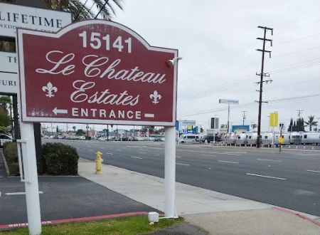 Le Chateau Estates
