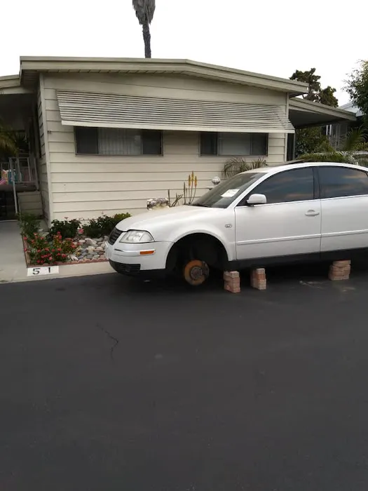 Del Prado Mobile Home Park Picture 8