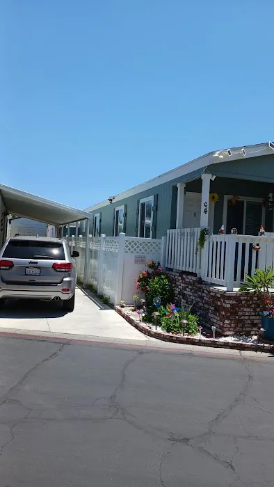 Buena Park Manor Picture 5