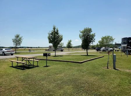 Tulsa NE / Will Rogers Downs KOA Journey