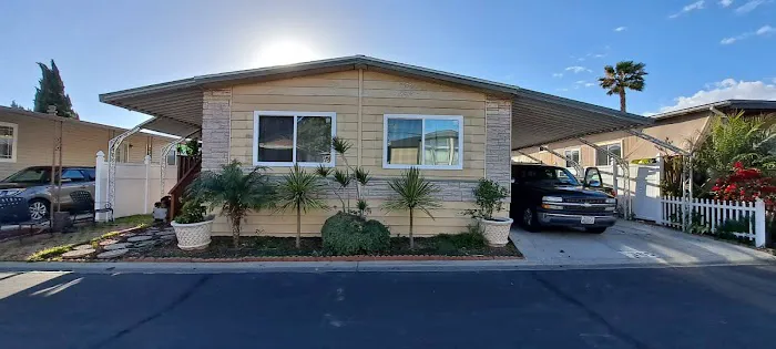Carson Harbor Village Picture 1