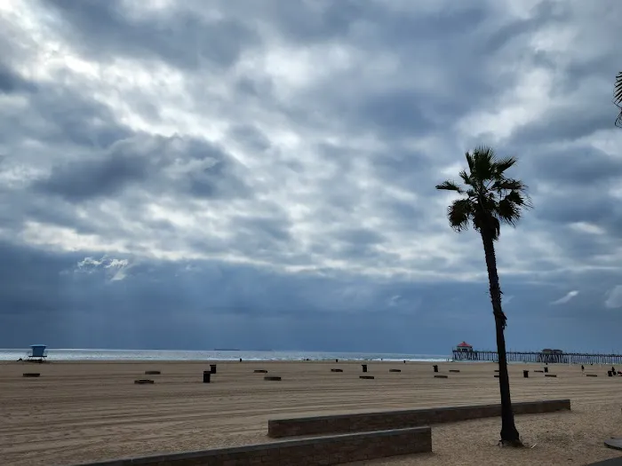 Huntington Beach RV Campground Picture 2