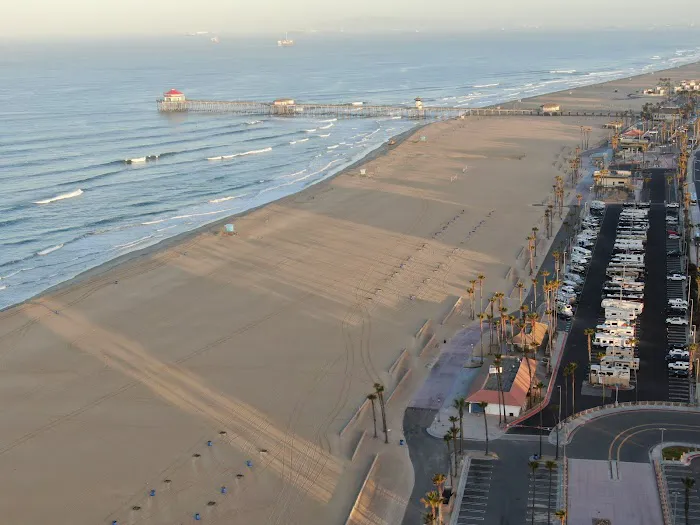 Huntington Beach RV Campground Picture 6