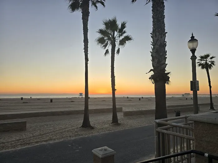 Huntington Beach RV Campground Picture 4